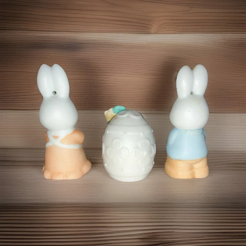 SET of 3 Vtg  ENESCO Bunny Rabbit FIGURINES And Egg Ceramic Bisque‎ Small Easter